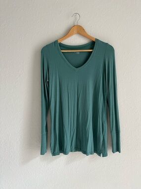 aerie Long Sleeve V-Neck Top in Teal Green